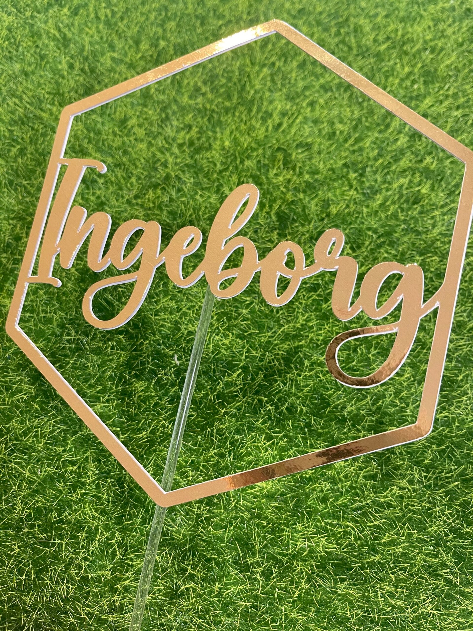 Personalized Name in hexagon - Image 2